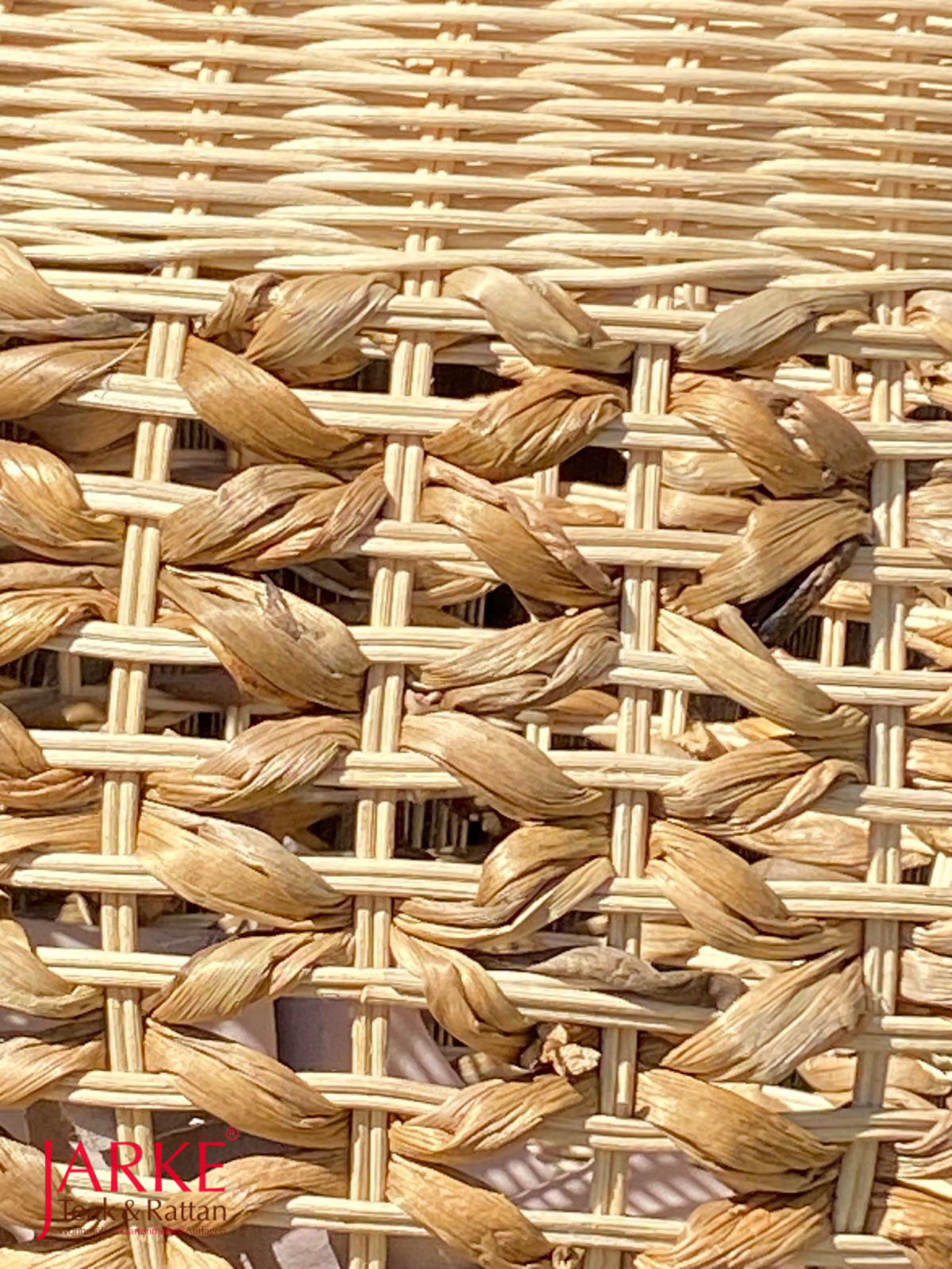Wäschekorb/ Pflanzenkorb aus Wasserhyazinthe