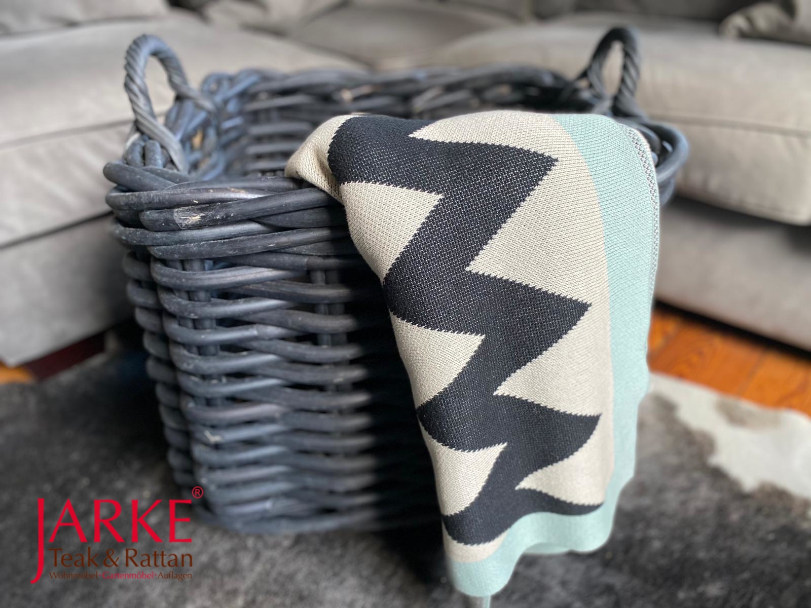 Stylischer Kubu Korb Schwarz